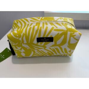 NWT Kate Spade Medium Davie Grant Street Grainy Vinyl Cosmetic Bag Btcbnpalm